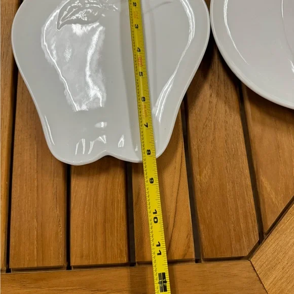 Mikasa summer fruit plates . Peaches and Apple. Two for $15 - Picture 4 of 8